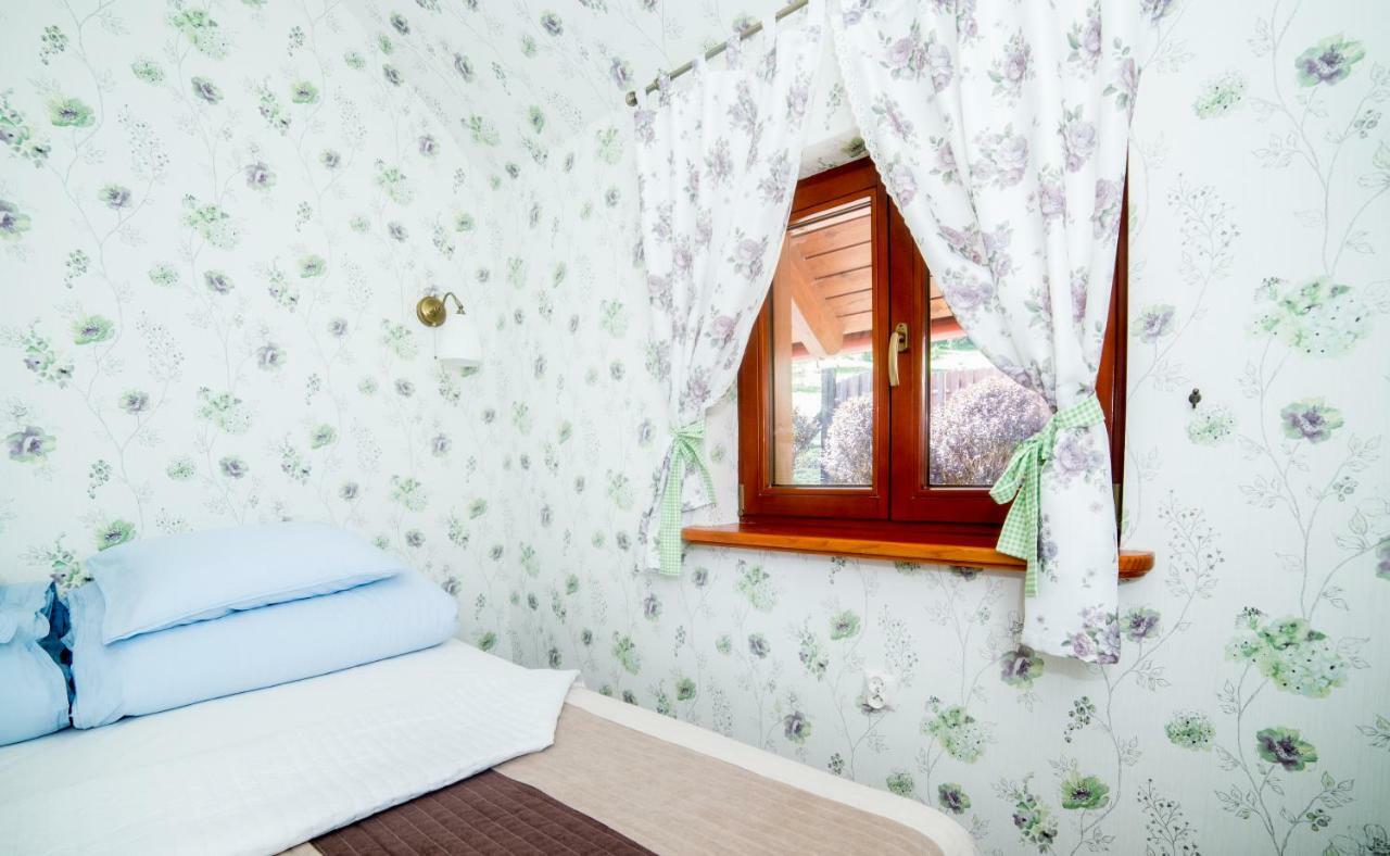 Apartamenty Romanowka Raszow Ngoại thất bức ảnh